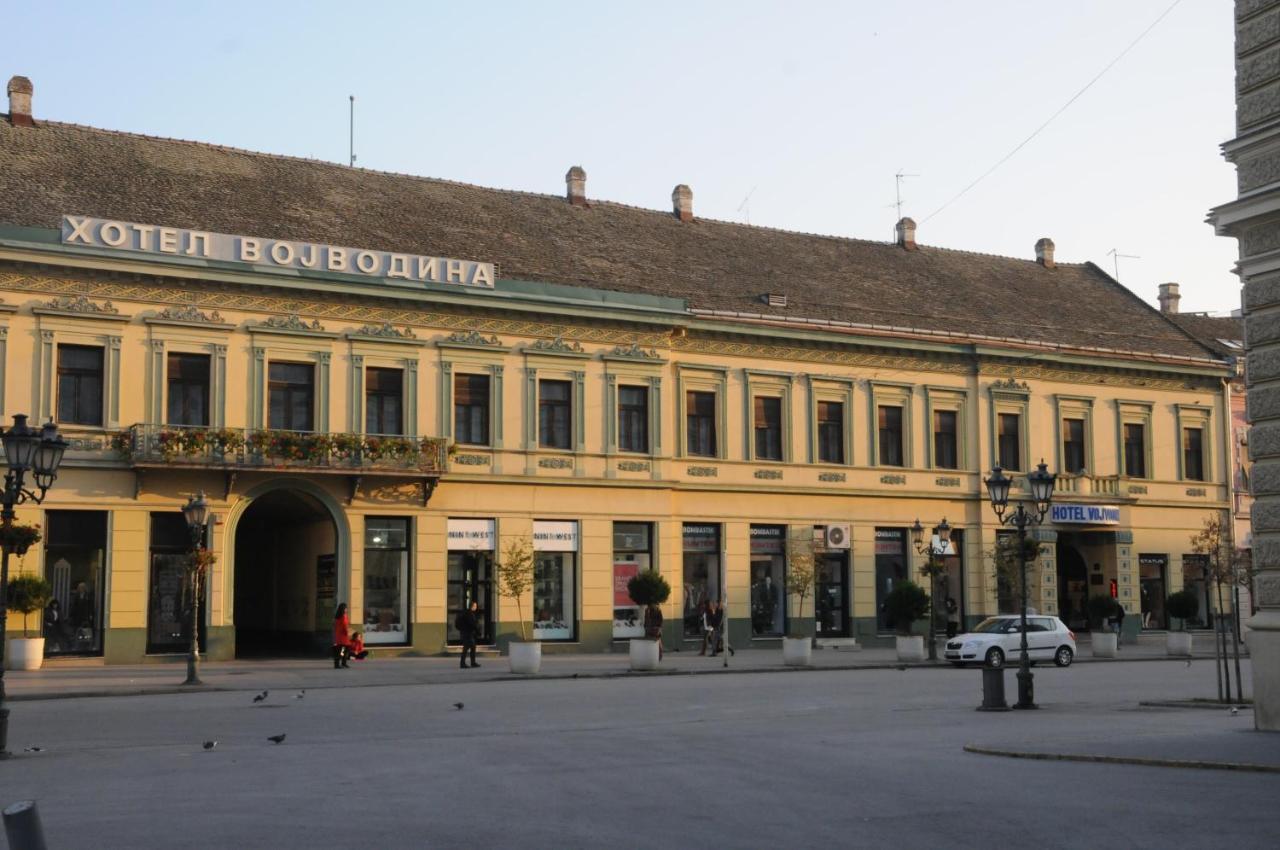 Hotel Vojvodina โนวีซาด ภายนอก รูปภาพ